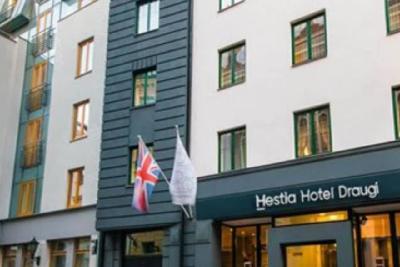 Hestia Hotel Radi Un Draugi